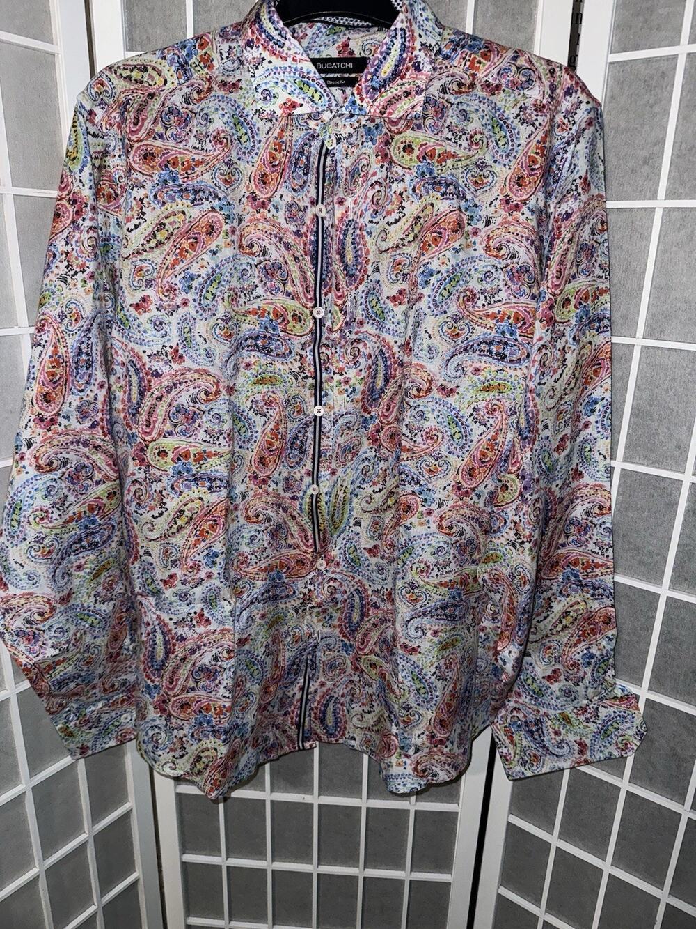 Bugatchi Classic Fit Men's Dress Shirt Size Large Multicolor Paisleys Button Up